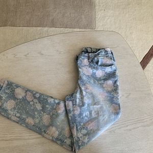 (3/$25) Dex girls floral straight leg jeans in size xl